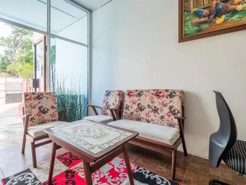 Hotel Reddoorz Syariah At Sudirman Street Garut Extérieur photo