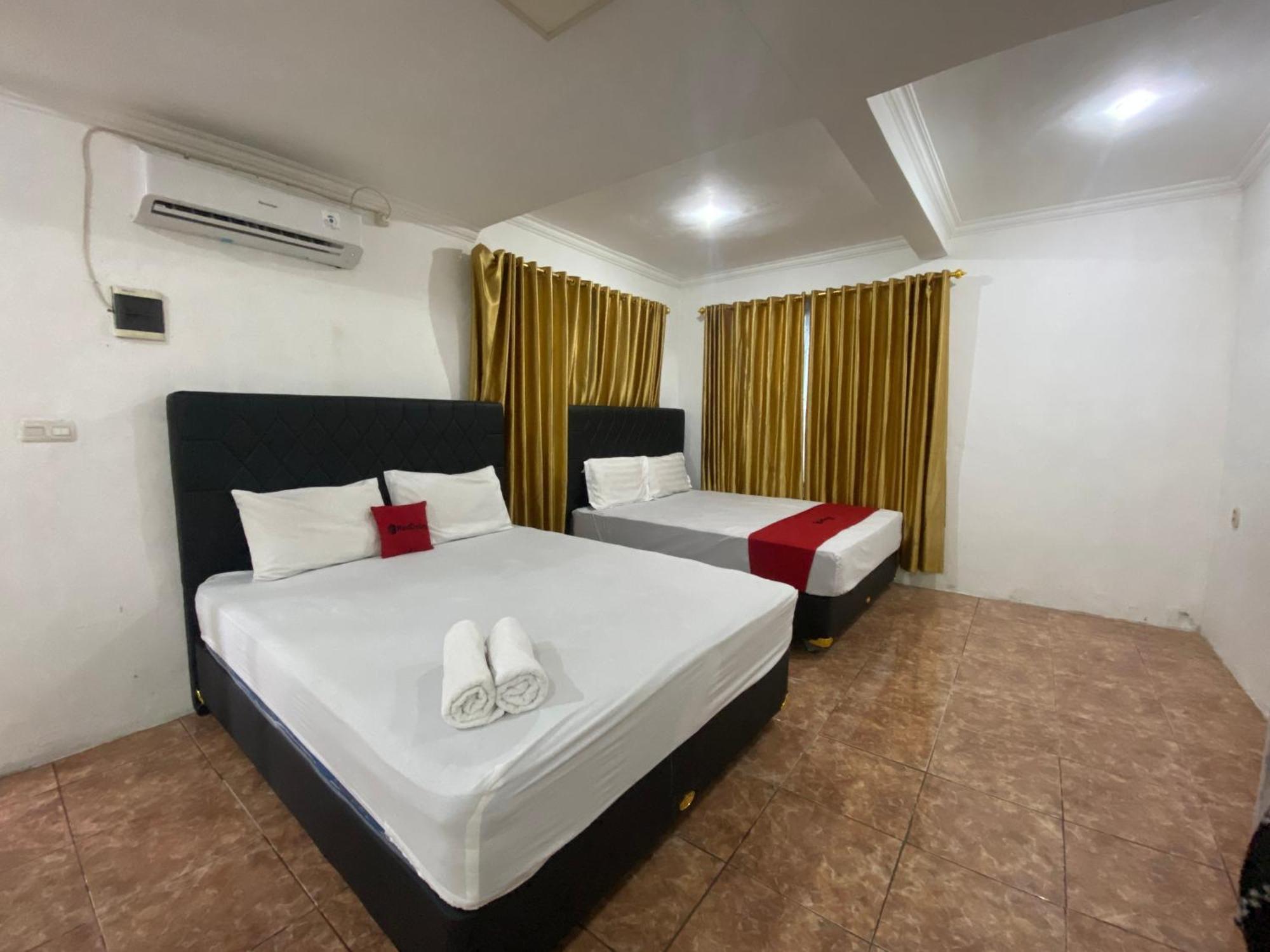 Hotel Reddoorz Syariah At Sudirman Street Garut Extérieur photo